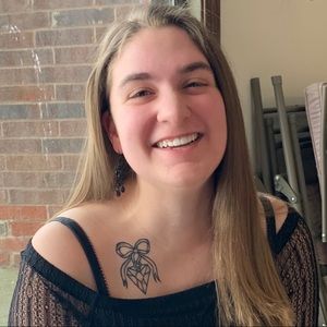 Meet your Posher, Ali